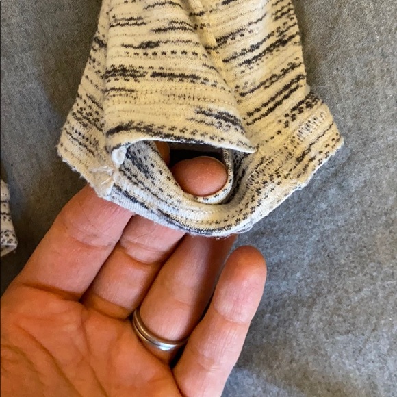 Lululemon long sleeve size 6 heathered - Picture 2 of 4
